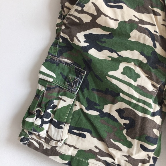 Camo Shorts - Picture 3 of 5